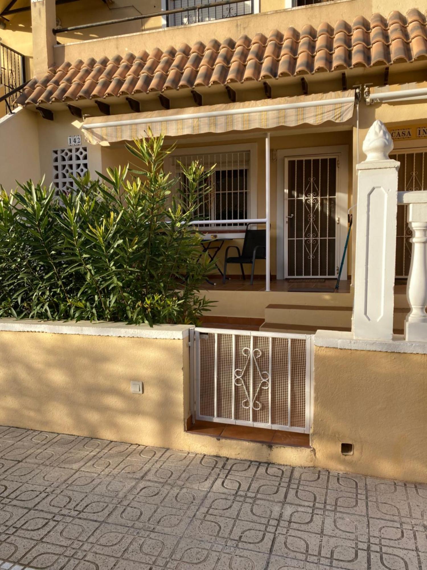 Villa Martin Secure Complex Two Bed Apartment With Access To Six Pools 산 미겔 데 살리나스 외부 사진