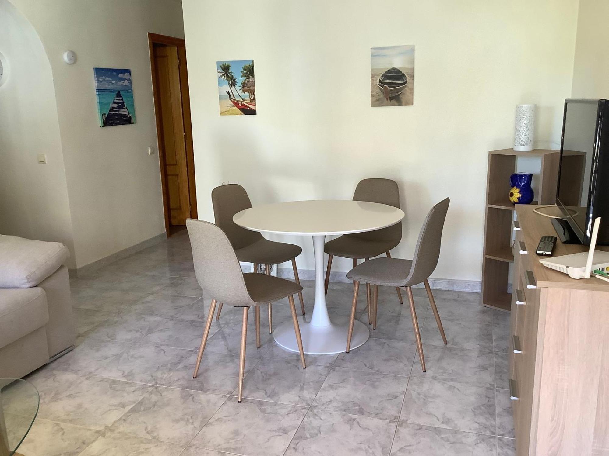 Villa Martin Secure Complex Two Bed Apartment With Access To Six Pools 산 미겔 데 살리나스 외부 사진